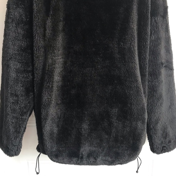 New Balance Black and Gold Women's Jacket - Picture 12 of 15